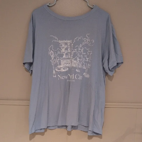 Old Navy Gray Everyday Tee - Picture 1 of 9